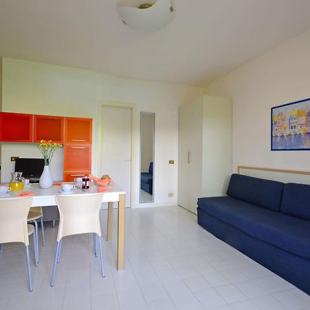 Apartment Parco Hemingway-3 By Interhome 利尼亚诺萨比亚多罗 外观 照片